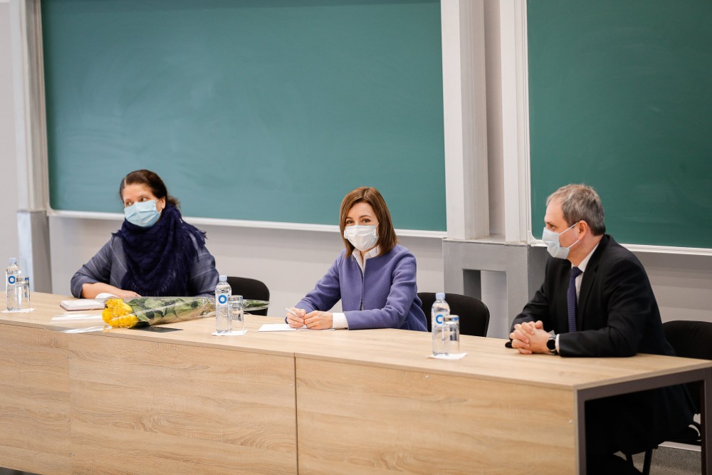 FOTO // Maia Sandu a fost în vizită la Universitatea Tehnică: M-am bucurat să revăd profesori dedicați
